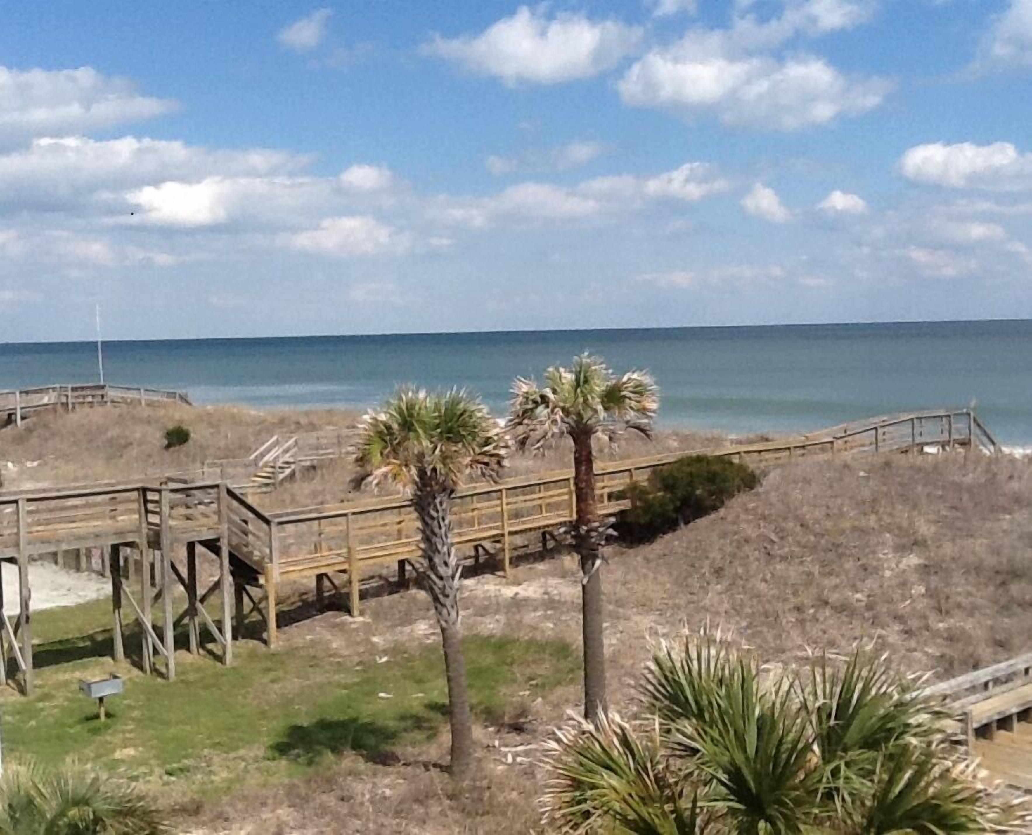 Plage, chaises longues