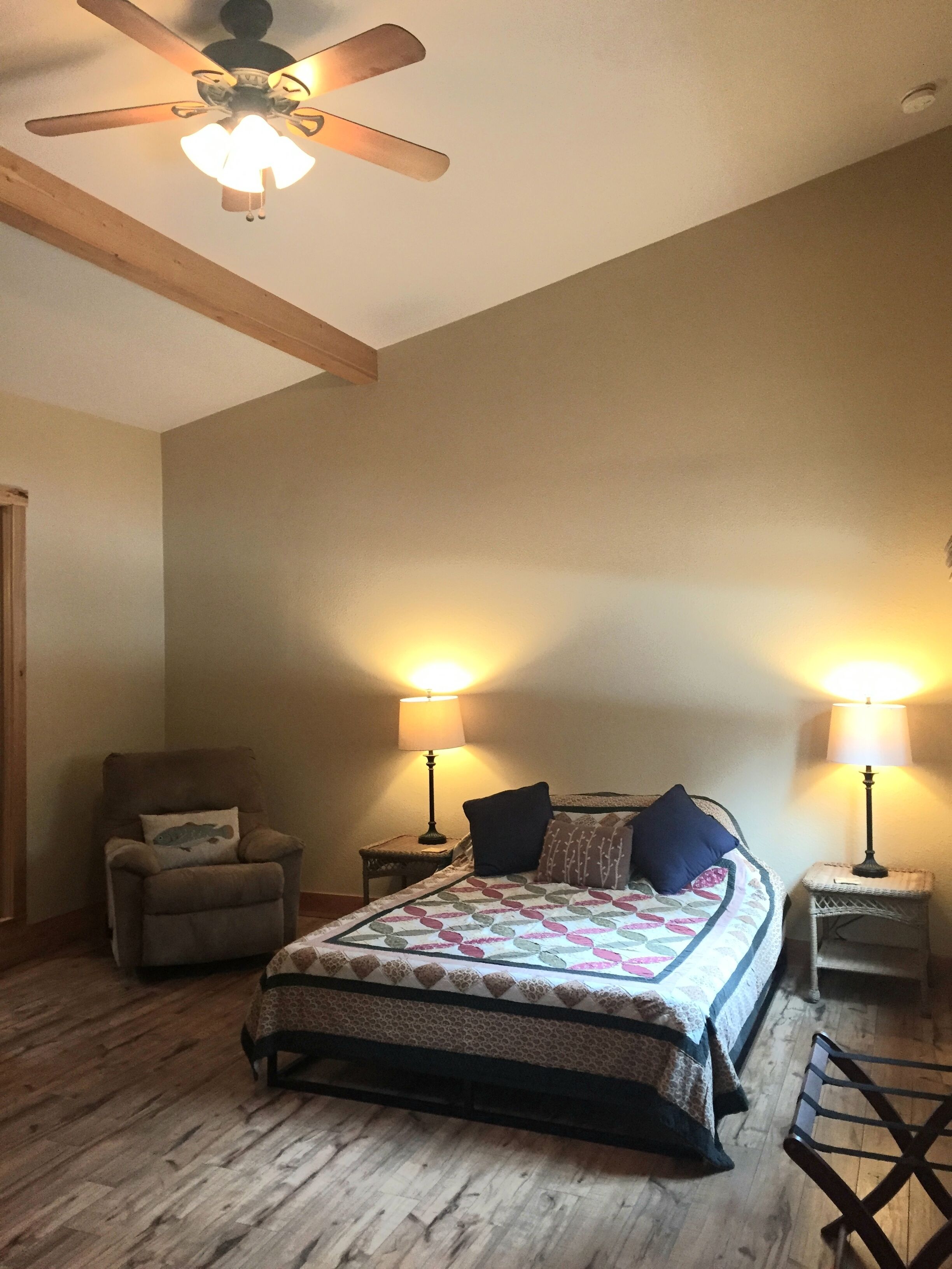 Free WiFi, bed sheets, wheelchair access