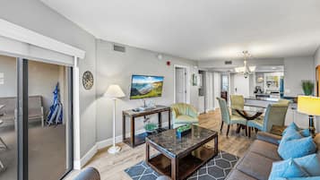 Smart TV, reproductor de DVD, libros y videoteca