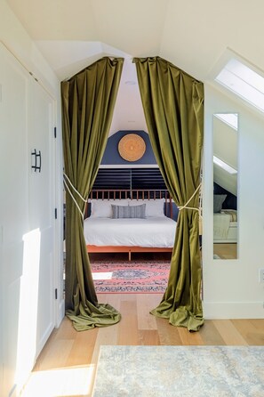 1 chambre, fer et planche à repasser, accès au Wi-Fi (inclus)