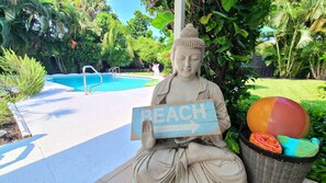 Outdoor pool, a heated pool - POSHPADZ Hot Tub, HUGE Private Tropical Pool, 3 Bedroom, BBQ Minutes to Beach (Palm Beach Gardens)