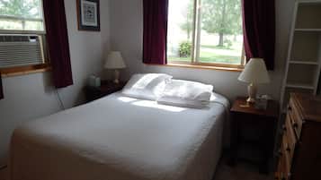 2 habitaciones, tabla de planchar con plancha, wifi y ropa de cama