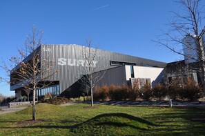 المنشأة من الخار�ج