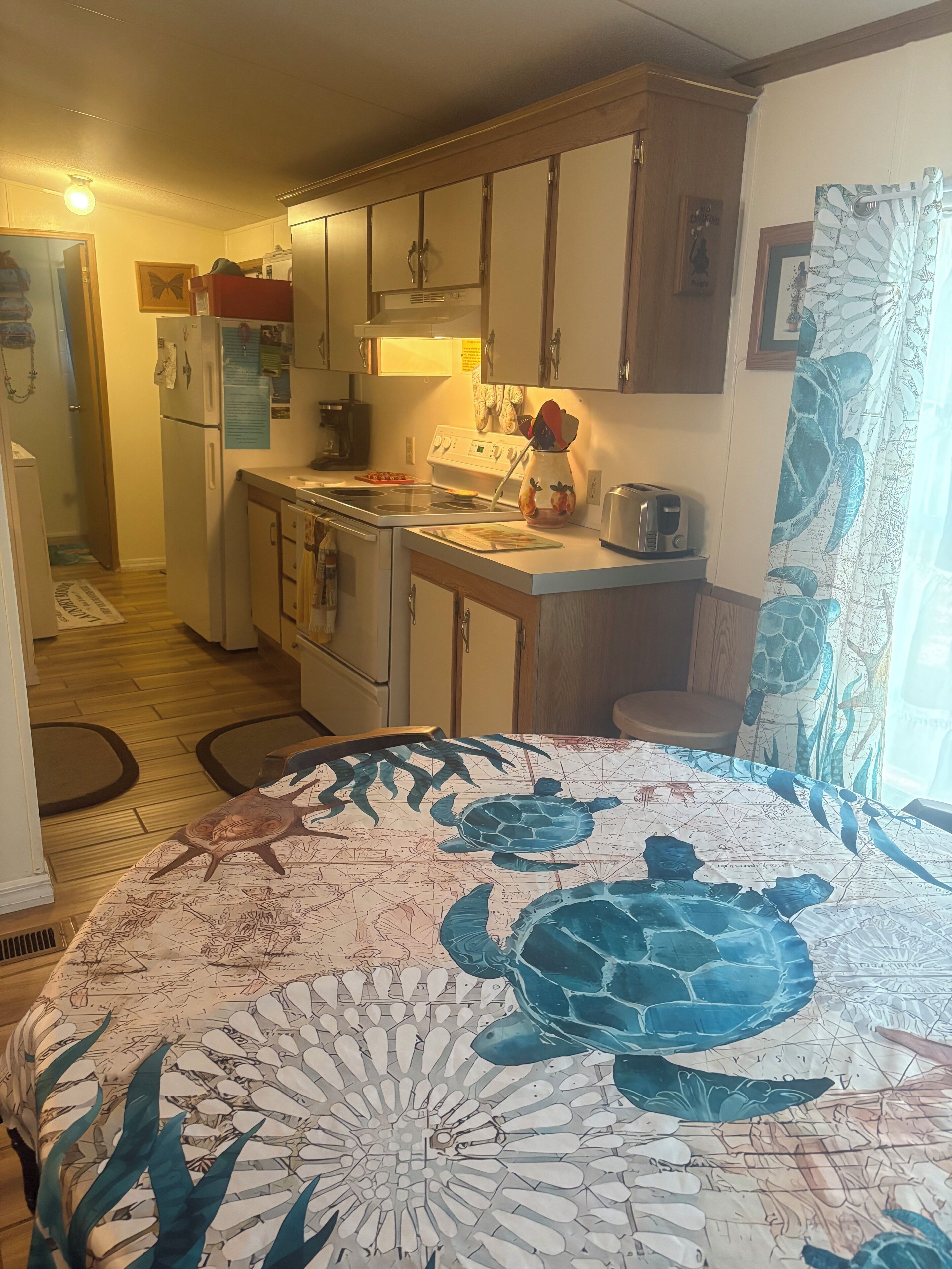 Oven, stovetop, coffee/tea maker, toaster
