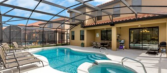  6 Bedrooms,4 miles - Disneys, CHECK THIS OUT!!