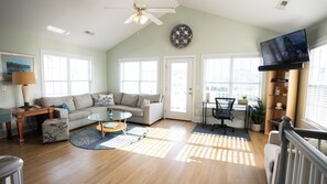 Televisie, een dvd-speler en een filmbibliotheek