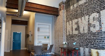 Quality Hill 1BR Loft in Historic Building