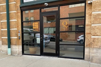 Loft #203 - Quality Hill 1BR Loft in Historic Building