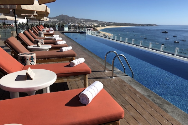 Infinity Pool - Cabo Villas