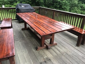 Outdoor dining - Stunning Post & Beam home minutes from Lenox, Stockbridge and Tanglewood!  (Lee)