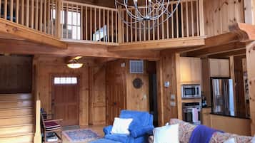 Smart-tv, eldstad, tv-spel och dvd-spelare