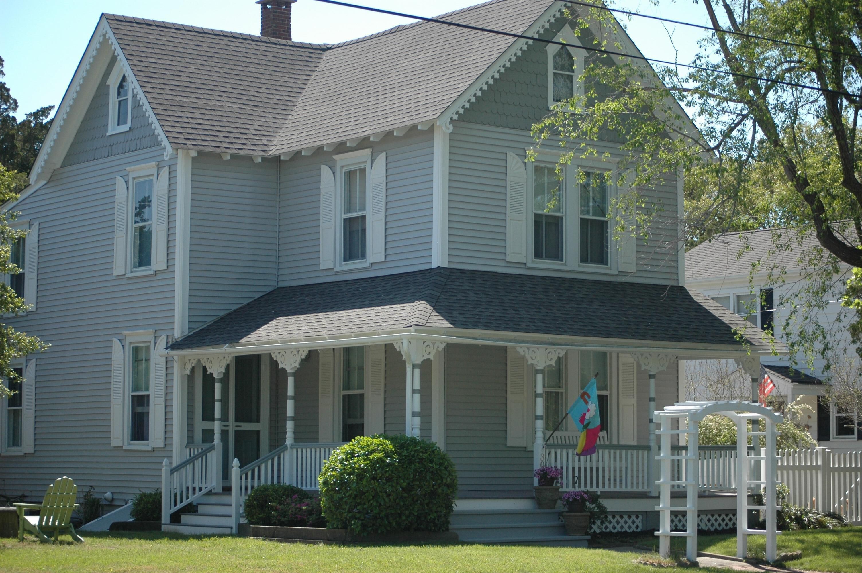 Beautiful Old Victorian With New, Fresh, Comfortable Inside.  Easy Living