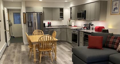 Ski In Ski Out Spacious Family Condo Steps From Lift and Base Lodge