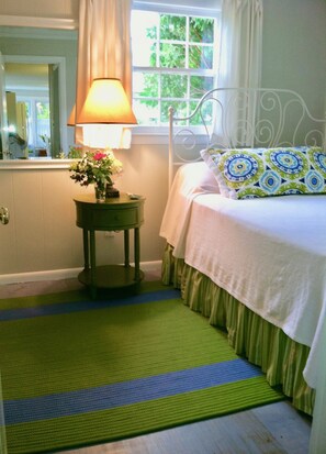 2 bedrooms, iron/ironing board, WiFi, wheelchair access