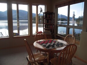 Dining - Lakefront Home - Dramatic views from upper and lower decks (Grand Lake)