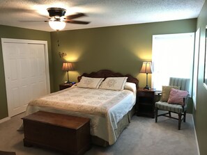 5 Schlafzimmer, Bügeleisen/Bügelbrett, WLAN, Bettwäsche