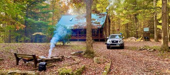 Drooly Bear Cabin: Din Raystown Lake Getaway!