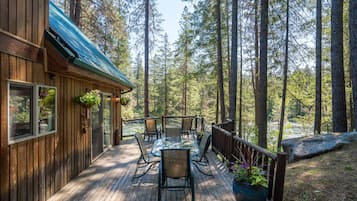 Ulkoruokailutilat