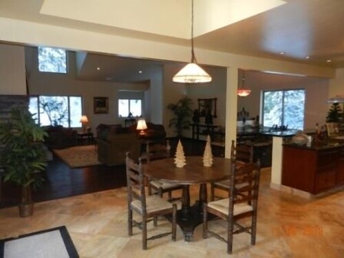 Kirkwood - 5200 sq ft luxury ski home