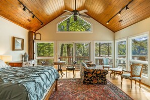 7 室のベッドルーム、WiFi、ベッドシーツ