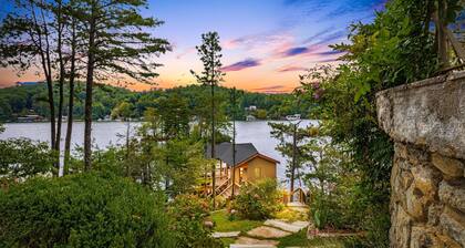 Lake Summit Estate. Directly On The Water!