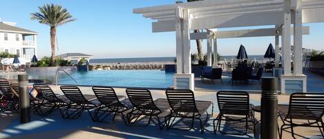 An infinity pool