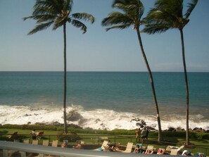 Property grounds - Full Oceanfront Beach Condo-Royal Mauian #316 - Breathtaking View of 3 Islands (Kihei)