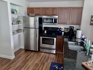 微波炉、洗碗机、茶具/咖啡用具、厨具/餐具