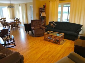 Smart TV, DVD player, books, music library