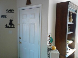 Interior - A place to Enjoy Vacations or Just Relax with Family and Friends (Rio Rancho)