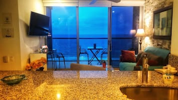 Smart TV, books, music library, stereo