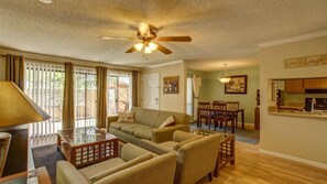 Smart TV, DVD player