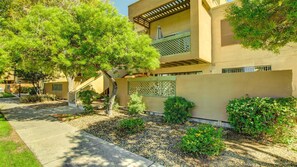 Exterior - ON GOLF COURSE,  Shopping And Old Town PERFECT VACATION HOME (Scottsdale)