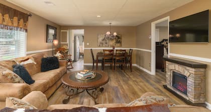 Reduced Winter Rate Next 5 days Cozy Riverbend Retreat Horse Ranch Act Now!