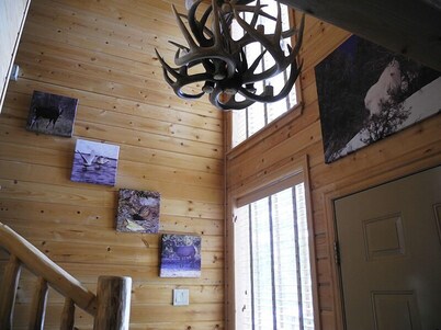 Yellowstone Rustic Luxury Condo Sleeps 11 in an Award Winning Resort