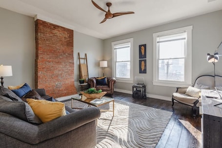 Smart TV. OTR Penthouse: Walk Everywhere & FREE Parking