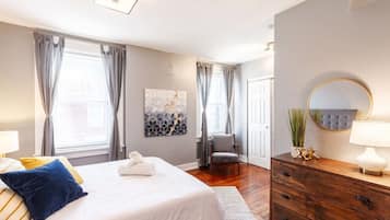 2 bedrooms, desk, iron/ironing board, free WiFi