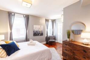 2 bedrooms, desk, iron/ironing board, free WiFi