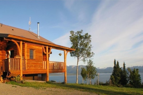 Panoramic views of Kachemak Bay, Homer Spit mountains
