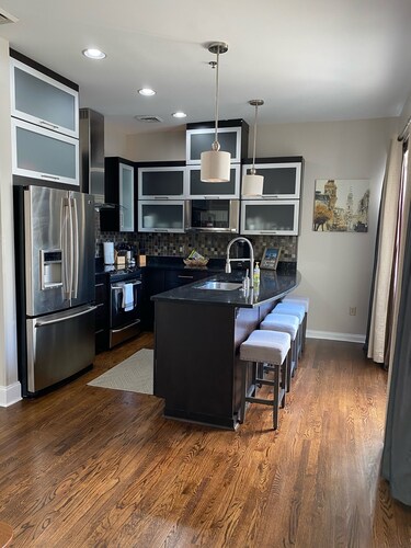 Downtown Penthouse With Terrace, 1/2 block from Main St in the heart of downtown