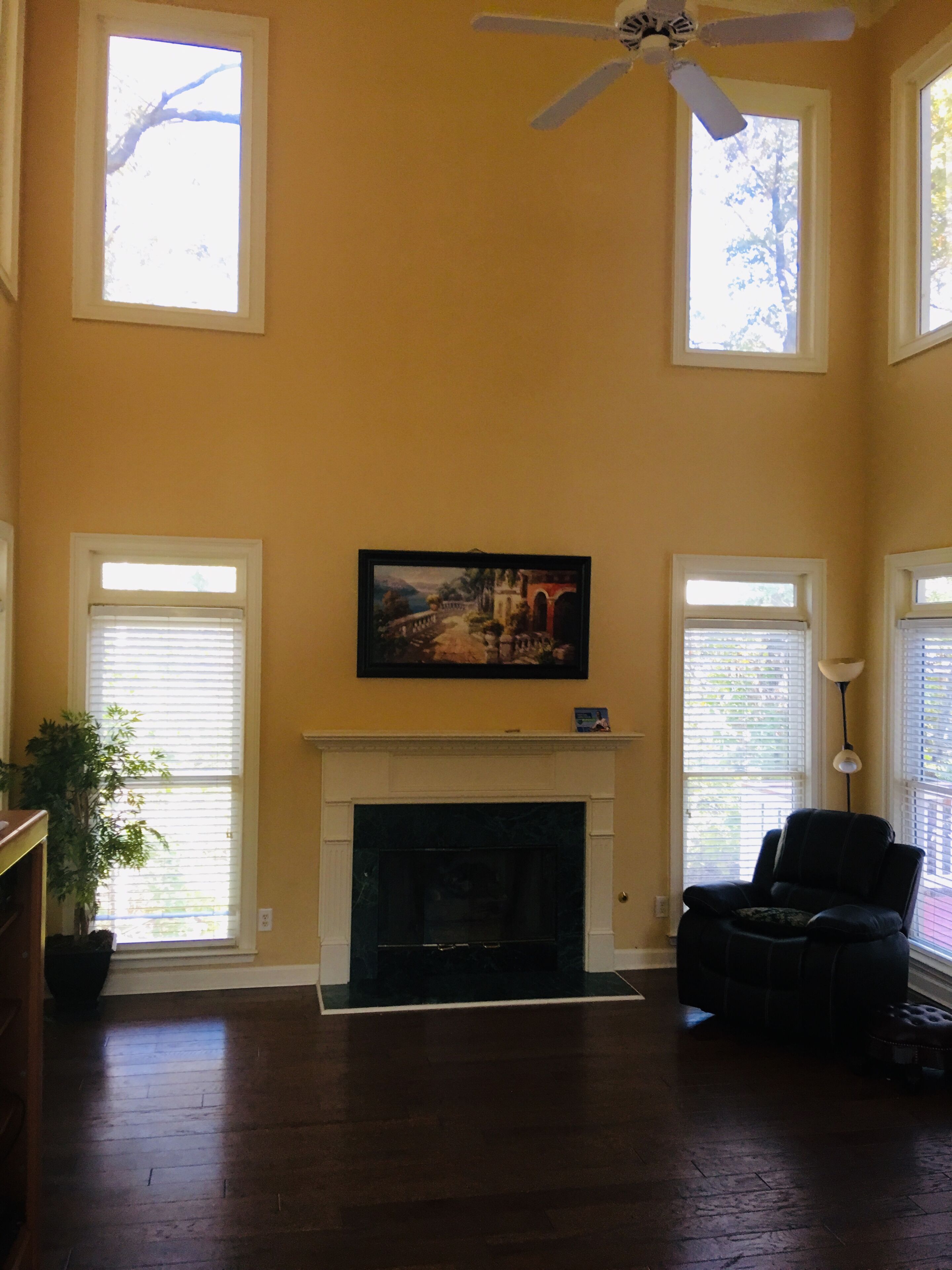 Beautiful Executive 5bed 4bath Home for Short Term Lease- Avail June 1st