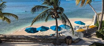 OCEAN FRONT, 7M BEACH, PLANTATION VILLAGE #28