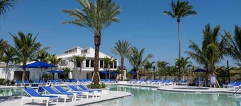 Beautiful Ocean Village - On Hole One of the lower floor of the golf course