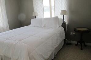 2 Schlafzimmer, Bügeleisen/Bügelbrett, kostenloses WLAN