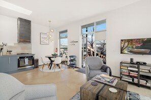 TV connectée, chaîne hi-fi