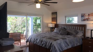 In-room safe, iron/ironing board, WiFi, bed sheets