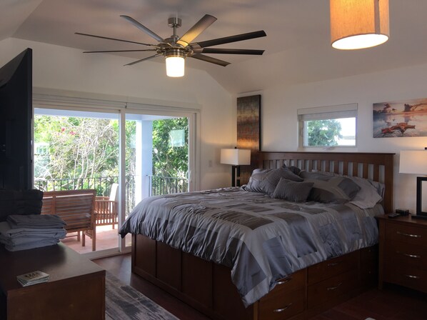 In-room safe, iron/ironing board, WiFi, bed sheets