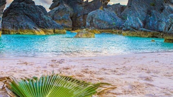 サンラウンジャー、ビーチタオル