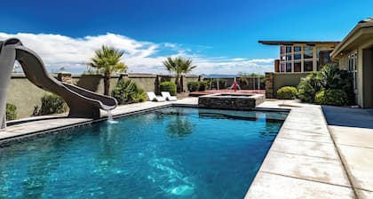 5 Bedrooms with Heated Private Pool, Last minute rates are posted!