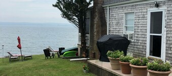 Cozy New England Beach Cottage with Private Beach & Boat Ramp, Incredible Views